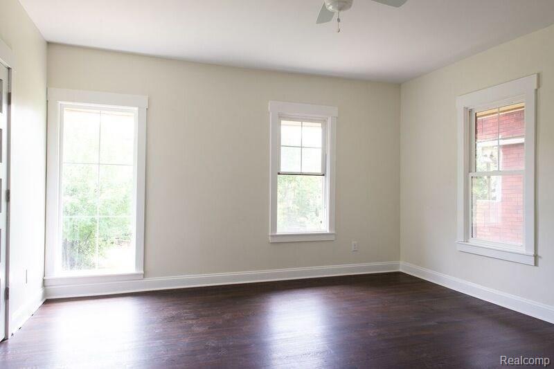 2225 Lothrop Detroit, MI 48206 - Photo 14 of 26 14.jpg