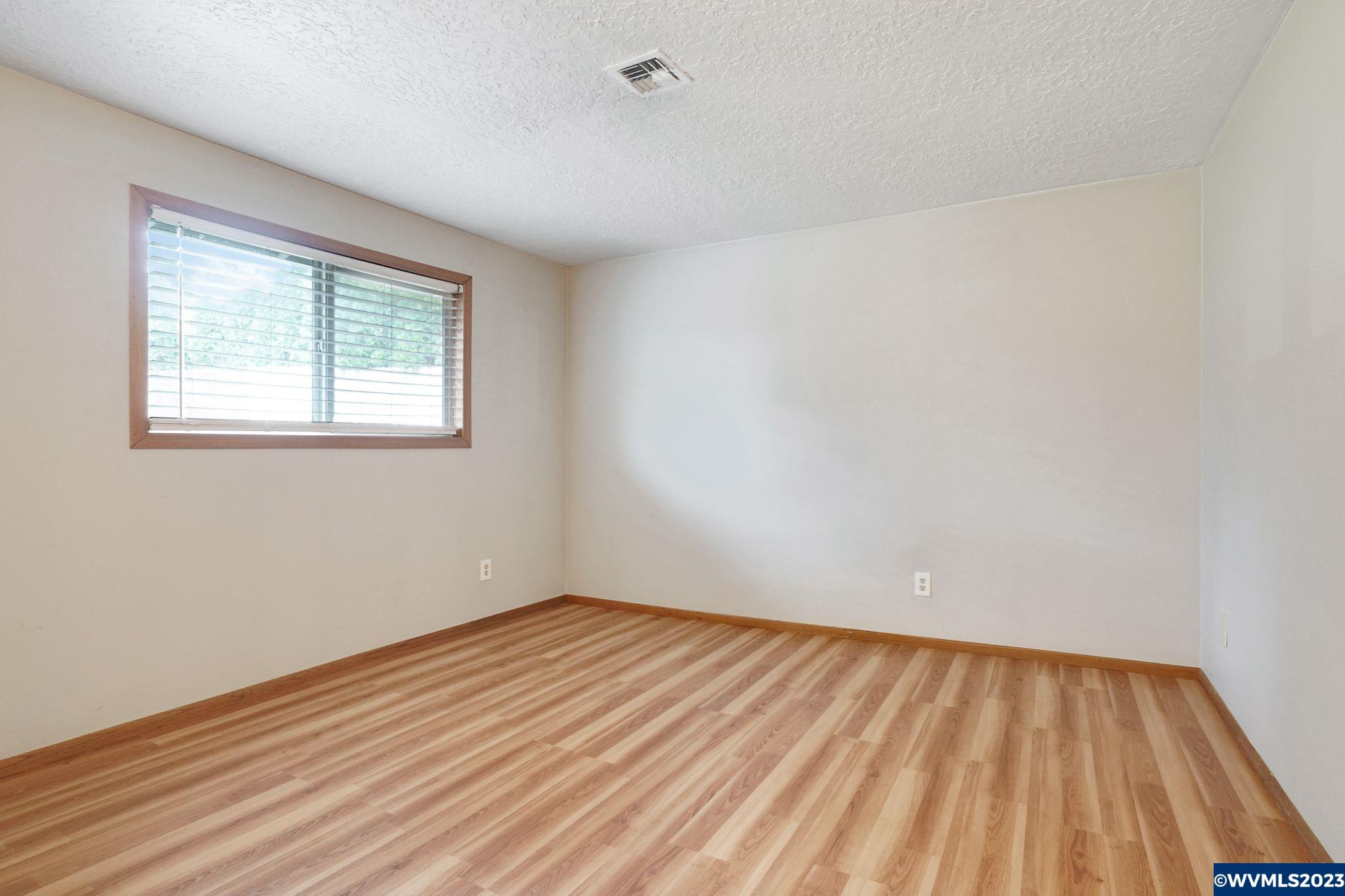465 Boone Road Southeast Salem, OR 97302 - Photo 12 of 22 Gallery Image 12