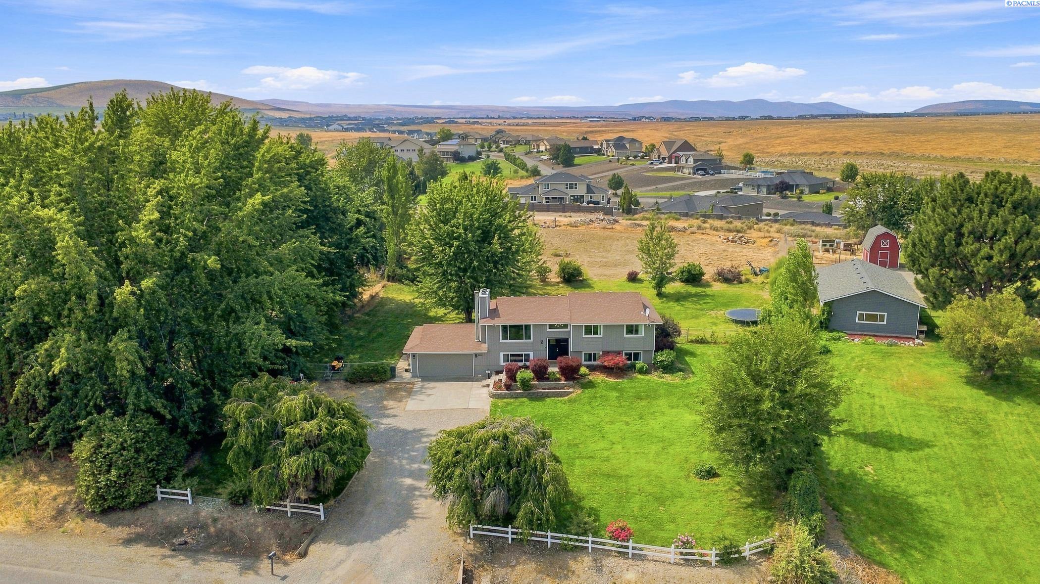 1804 South Bermuda Road Kennewick, WA 99338 - Photo 1 of 45 Gallery Image 1