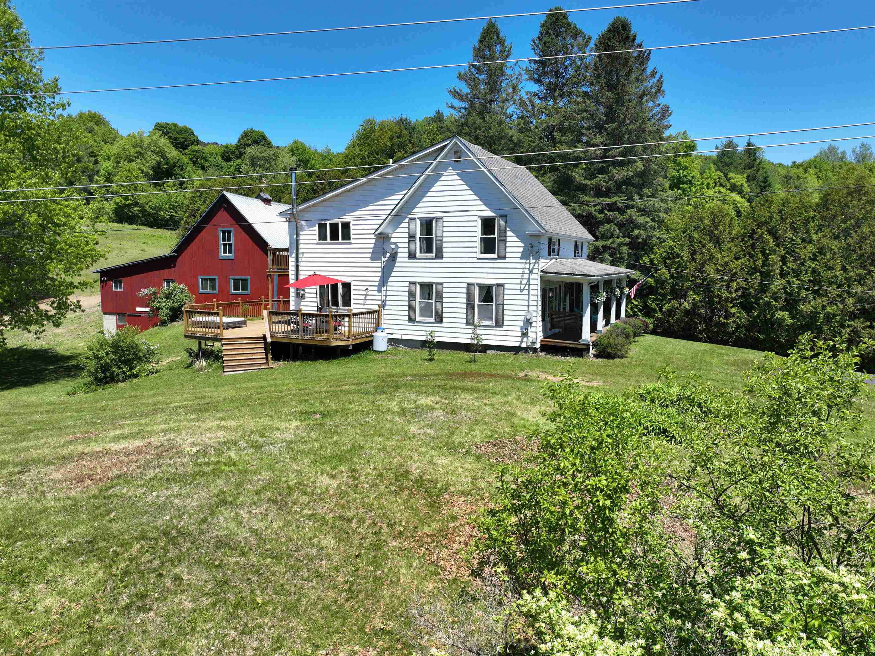 736 Pleasant Street Newport, VT 05855 - Photo 2 of 58