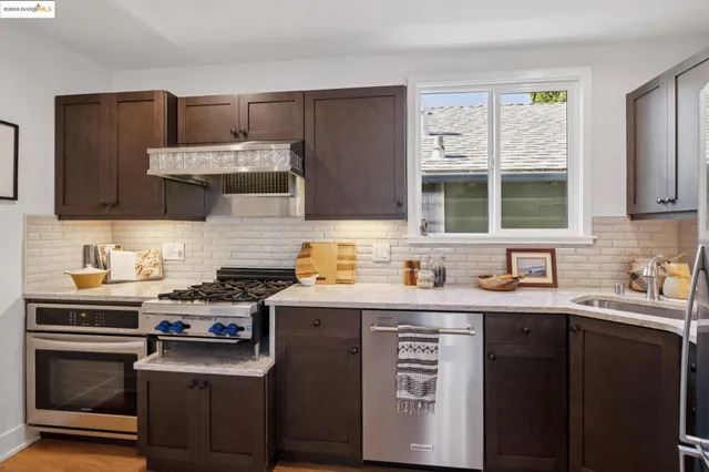 $995,000 | 1622 Belvedere Avenue, Berkeley, CA 94702