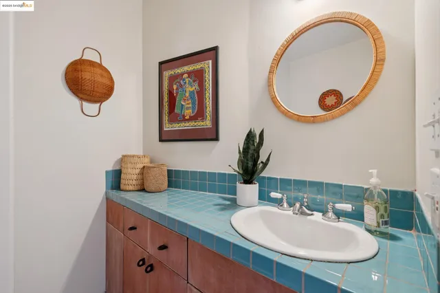 $995,000 | 1622 Belvedere Avenue, Berkeley, CA 94702