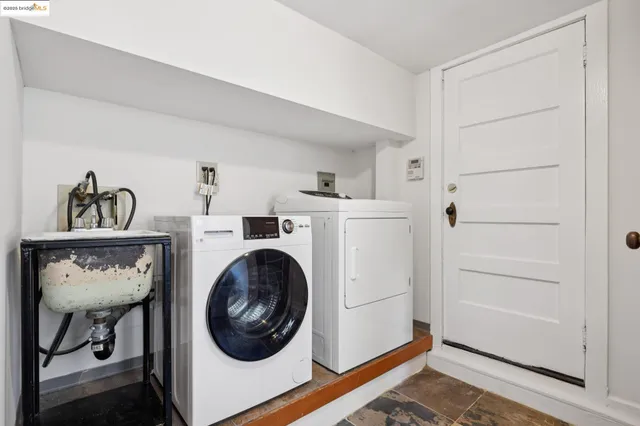 $995,000 | 1622 Belvedere Avenue, Berkeley, CA 94702