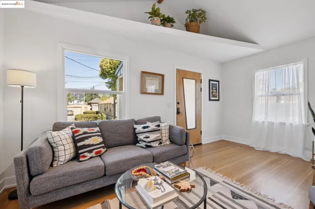 $995,000 | 1622 Belvedere Avenue, Berkeley, CA 94702