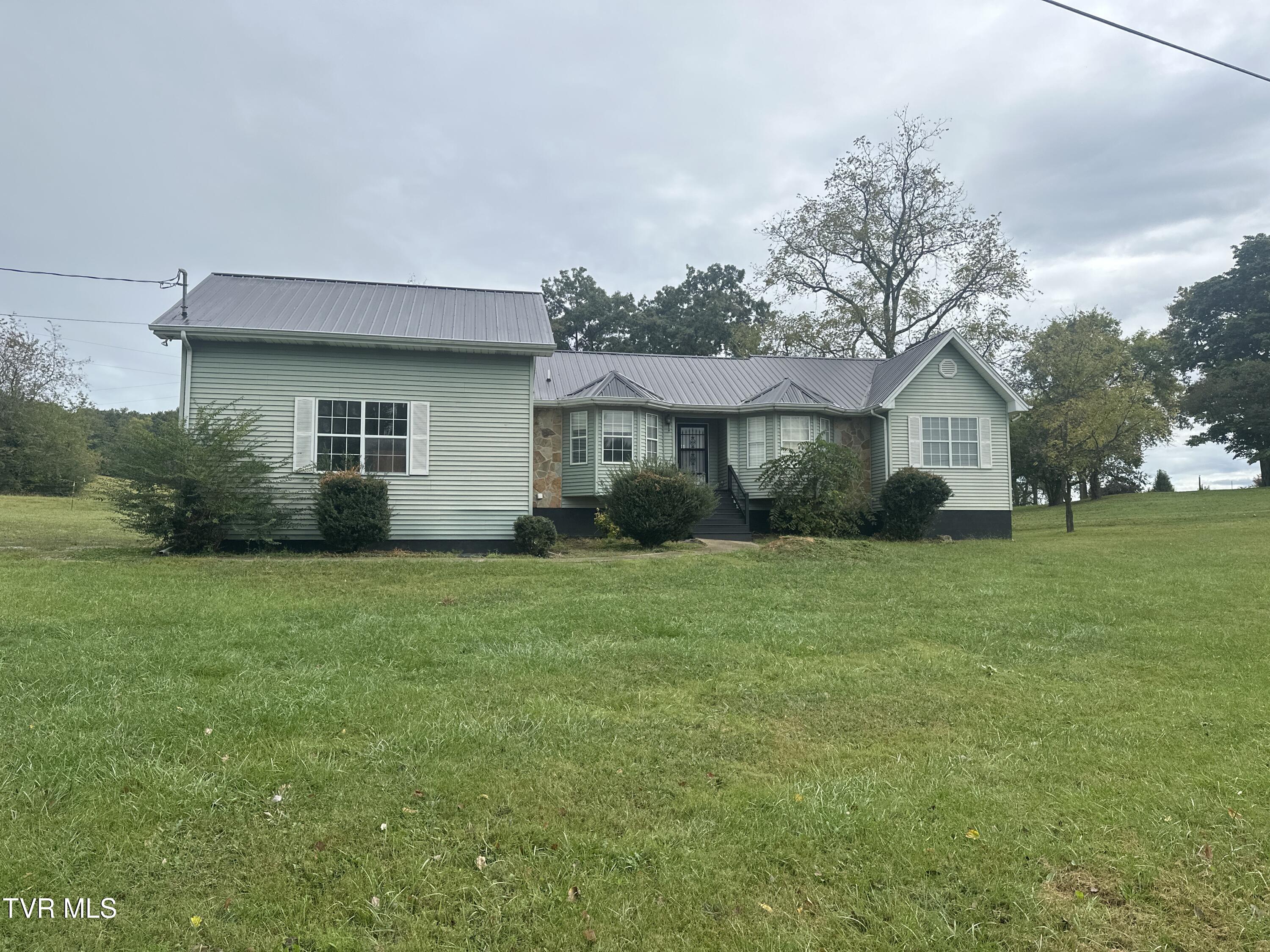 147 Price Road Limestone, TN 37681 - Photo 2 of 26 IMG_1779