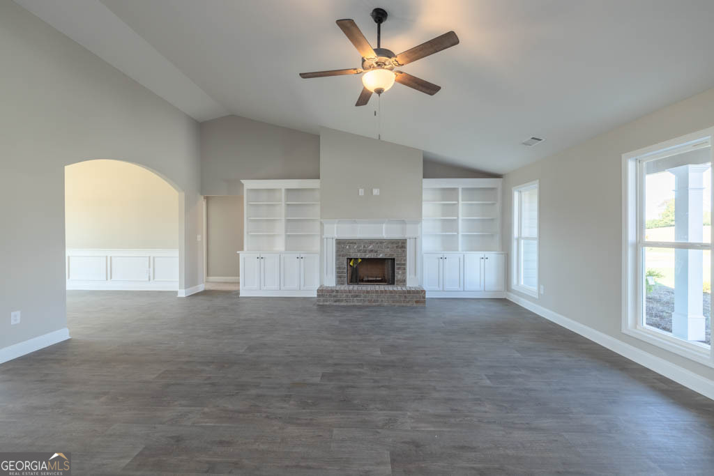 1247 Anderson Thomas Road, Unit 9 Martin, GA 30557 - Photo 4 of 30 a view of an empty room with a window