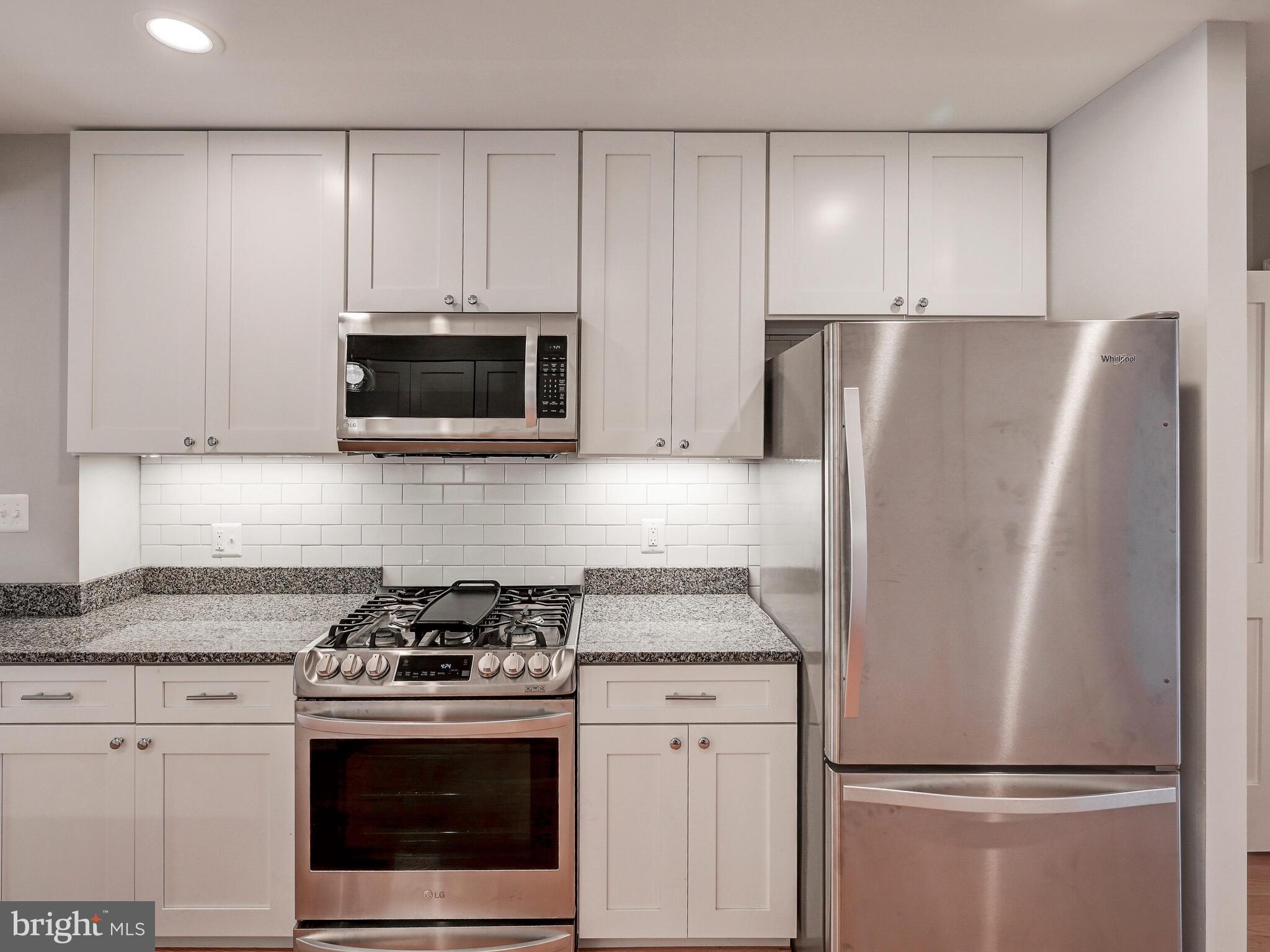 1140 Cooksie Street Baltimore, MD 21230 - Photo 10 of 54 Stainless steel appliances