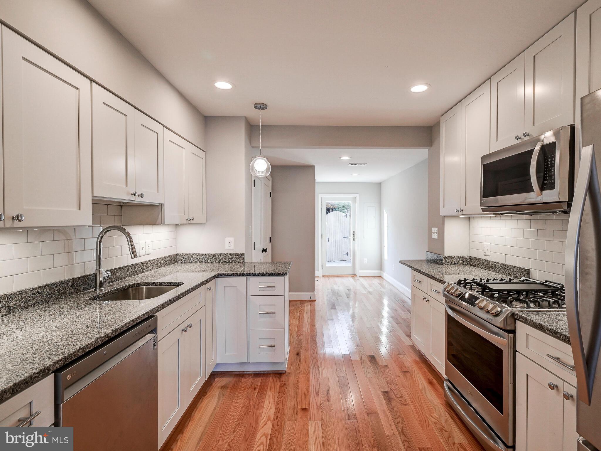 1140 Cooksie Street Baltimore, MD 21230 - Photo 8 of 54 Granite countertops