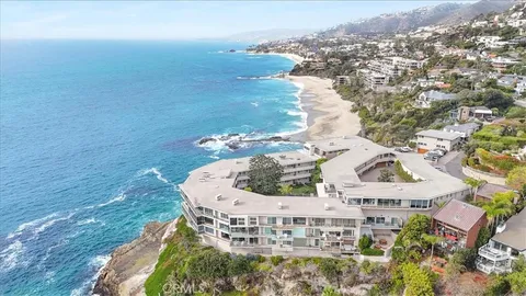 $1,200,000 | 31561 Table Rock Drive, Unit 417, Laguna Beach, CA 92651