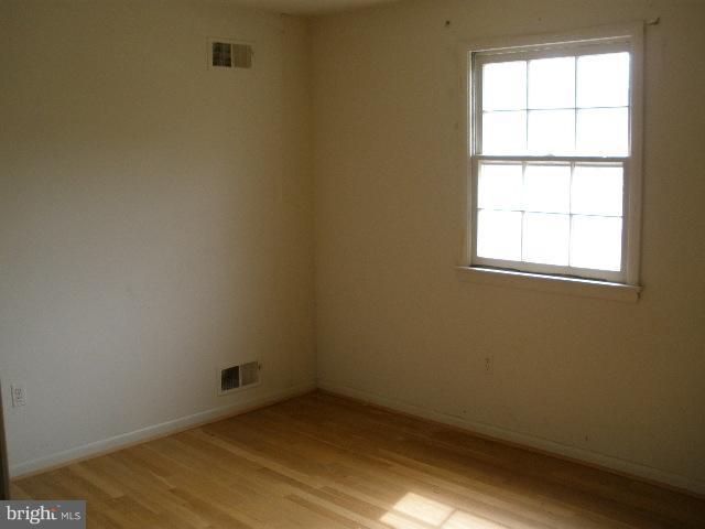 1807 Snowdrop Lane Silver Spring, MD 20906 - Photo 5 of 7 Bedroom