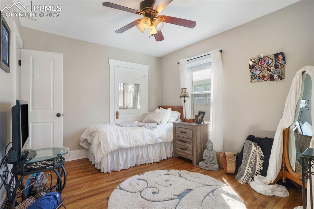 1009 East Monument Street Colorado Springs, CO 80903 - Photo 14 of 38