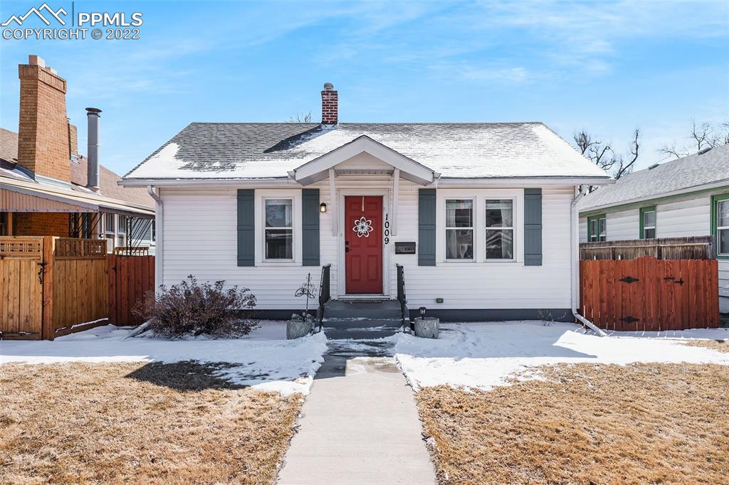 1009 East Monument Street Colorado Springs, CO 80903 - Photo 2 of 38