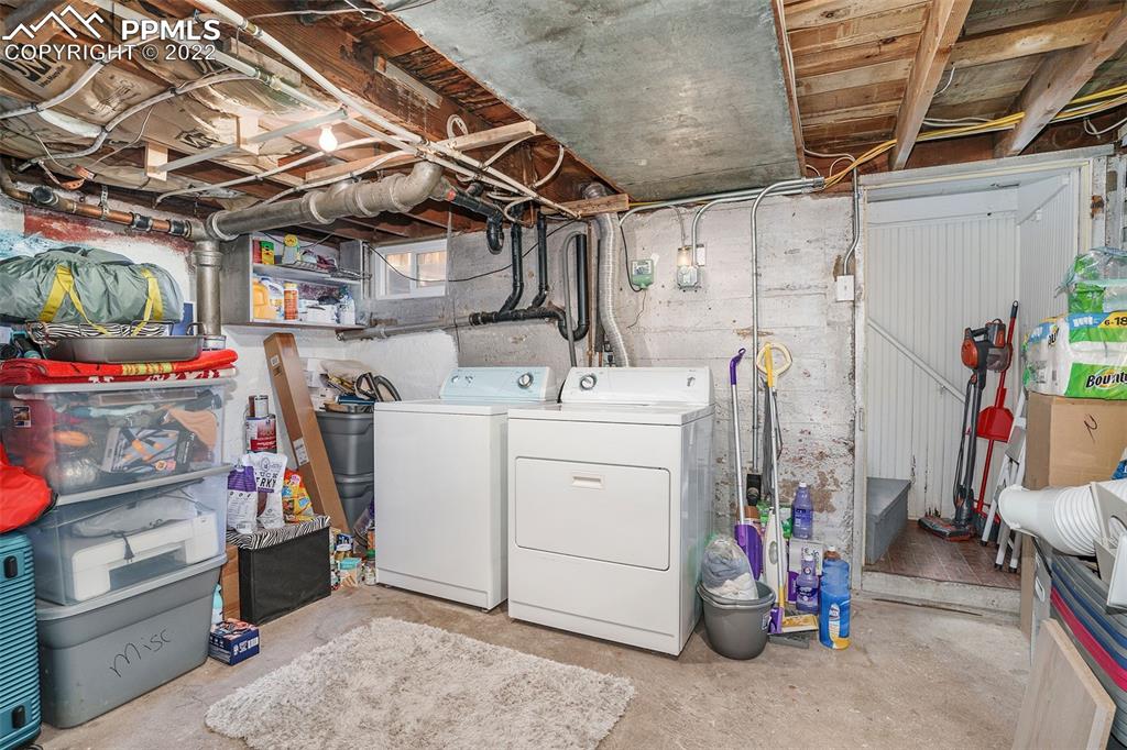 1009 East Monument Street Colorado Springs, CO 80903 - Photo 21 of 38