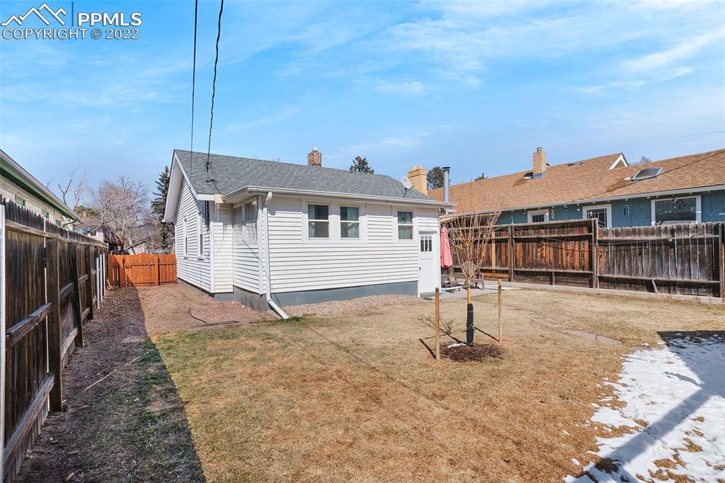 1009 East Monument Street Colorado Springs, CO 80903 - Photo 22 of 38