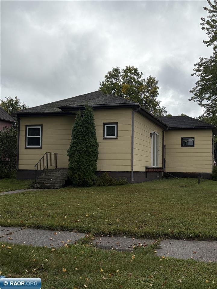 429 4th Street Southwest Chisholm, MN 55719 - Photo 1 of 29