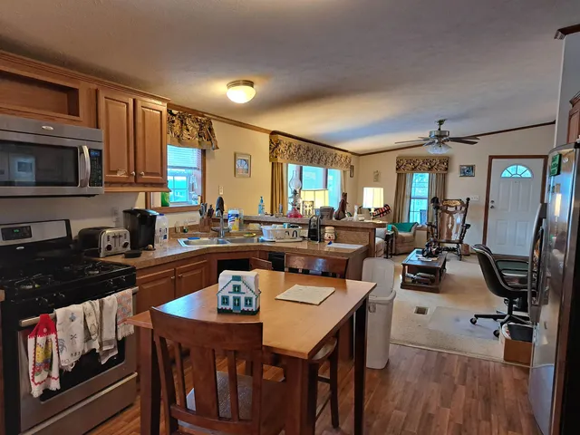 $229,900 | 19 Spruce Park Drive, Unit 19, Plainfield, NH 03781
