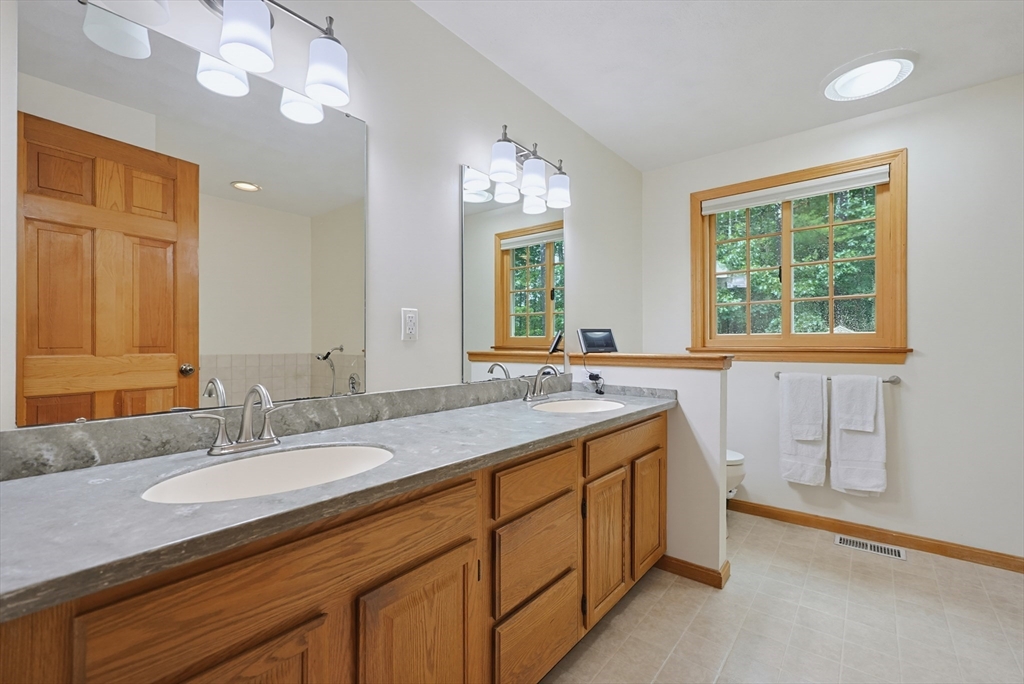 14 Pheasant Ridge Road Townsend, MA 01469 - Photo 19 of 37 Gallery Image 19