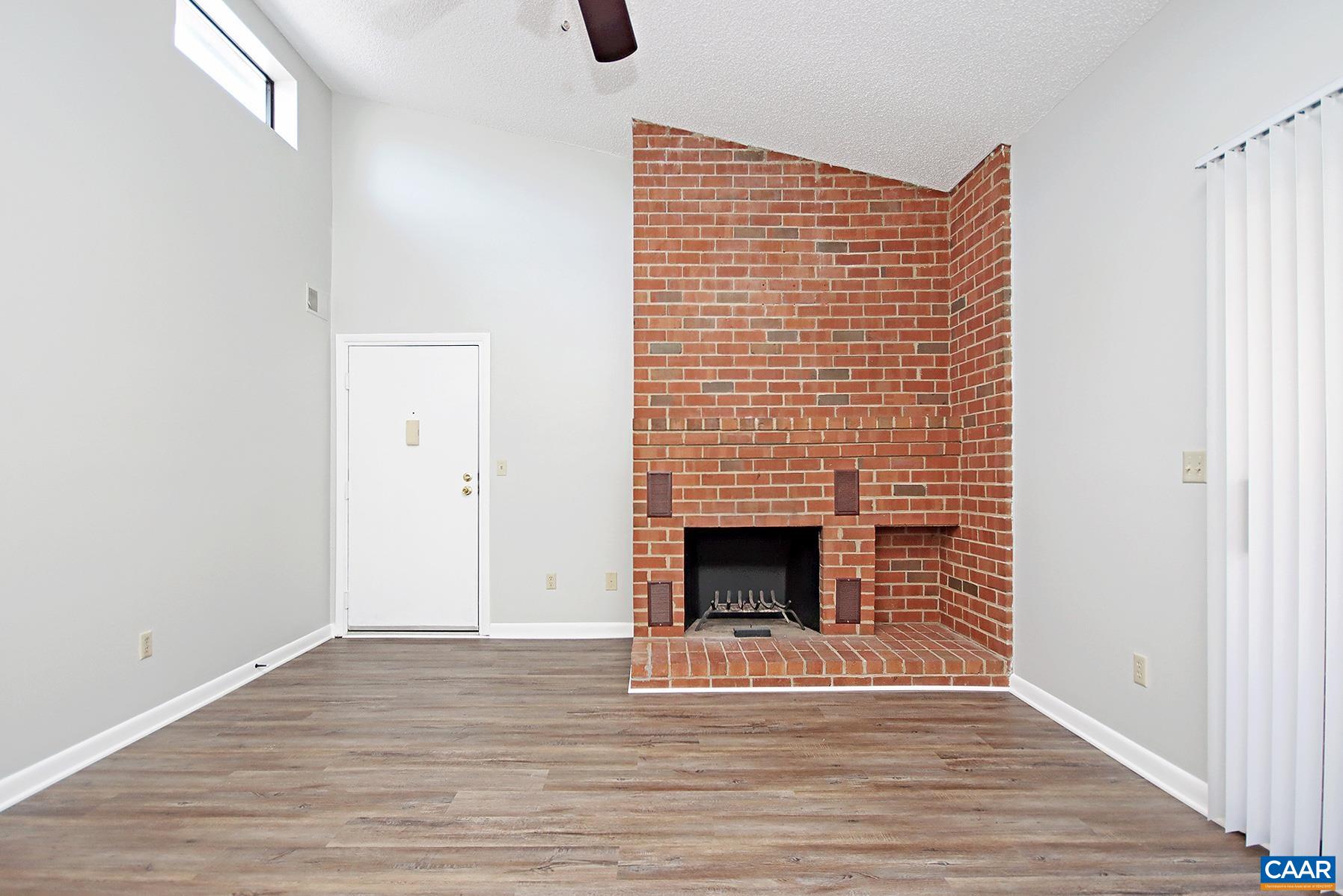 103 Turtle Creek Road, Unit 9 Charlottesville, VA 22901 - Photo 2 of 13