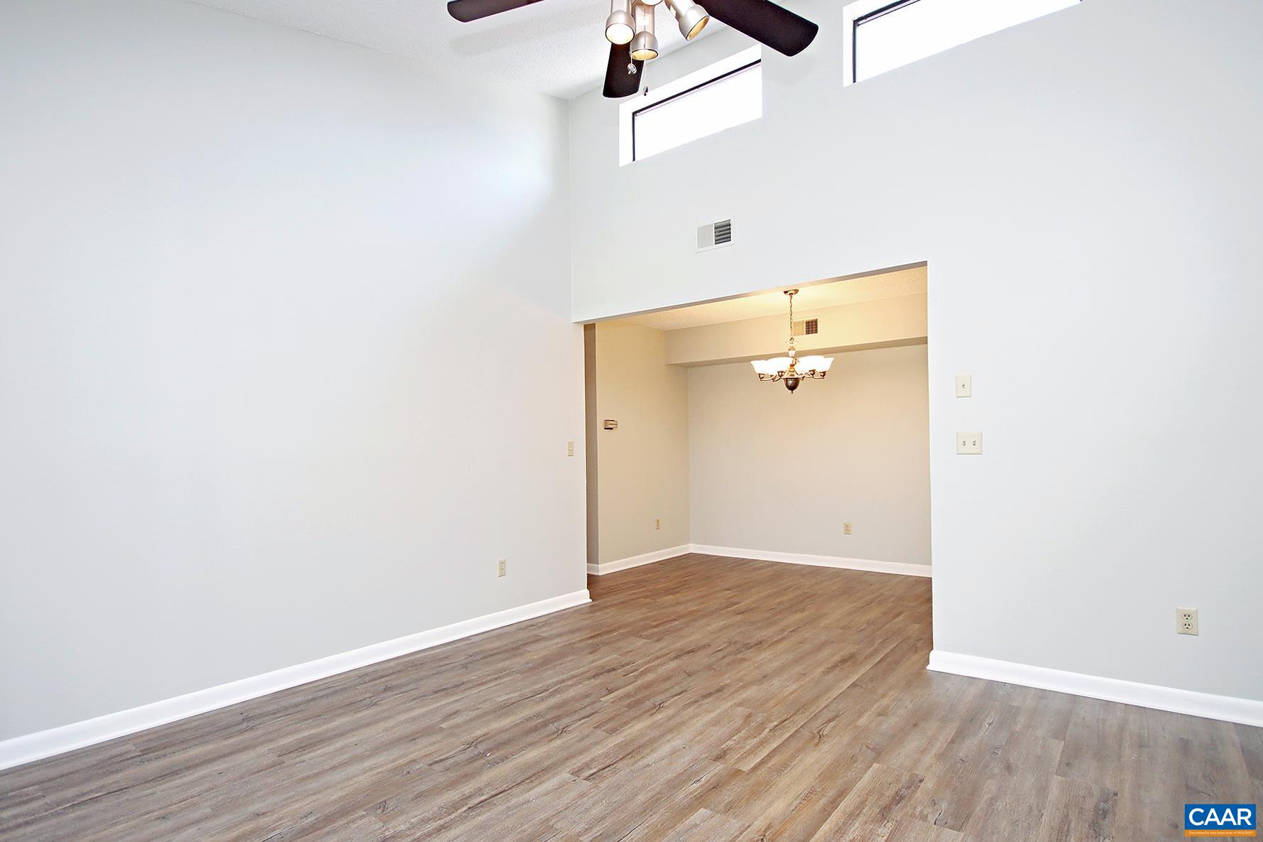 103 Turtle Creek Road, Unit 9 Charlottesville, VA 22901 - Photo 5 of 13