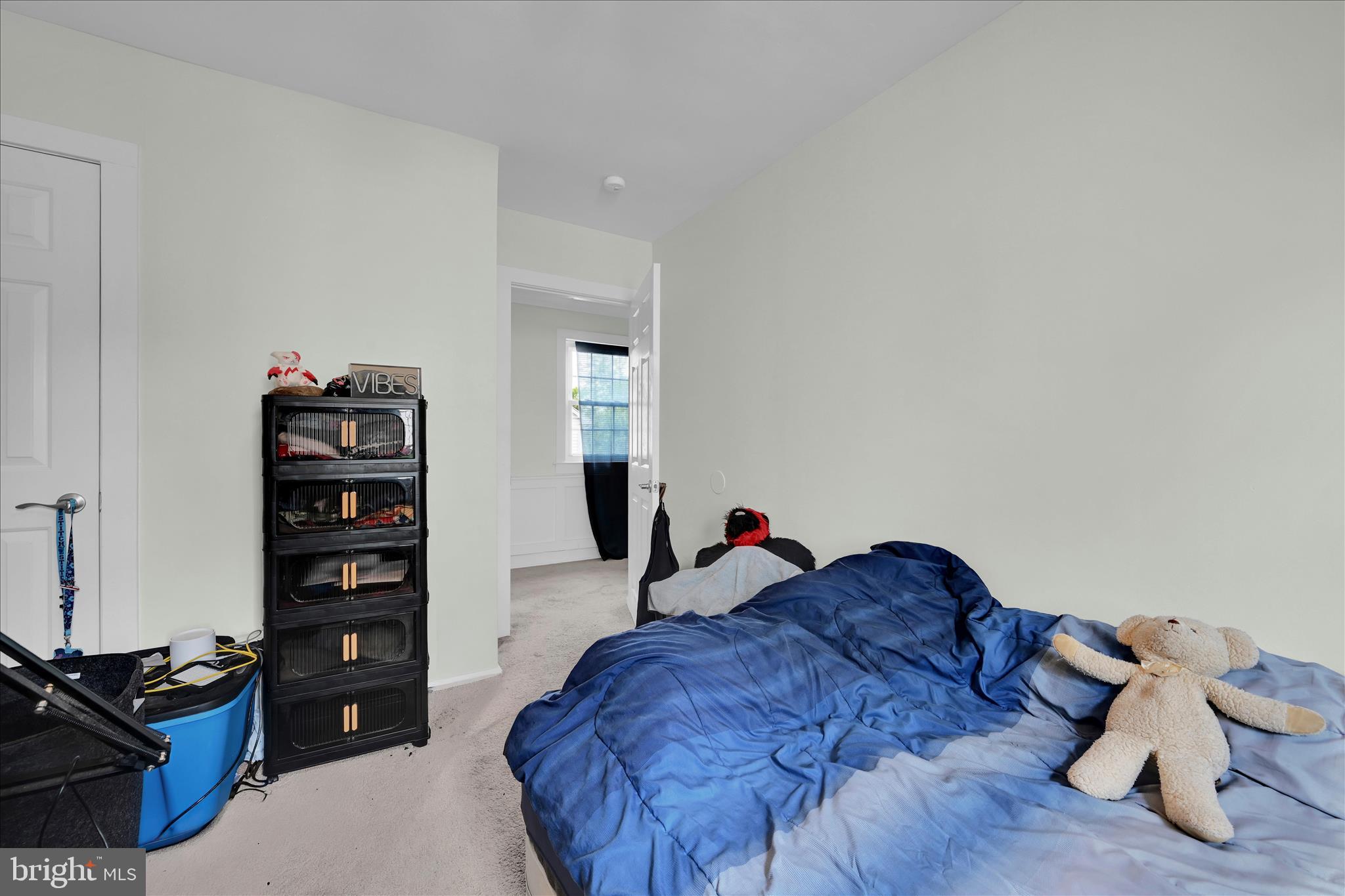 286 Schuylkill Road Birdsboro, PA 19508 - Photo 28 of 39 a bed room with a bed and a television