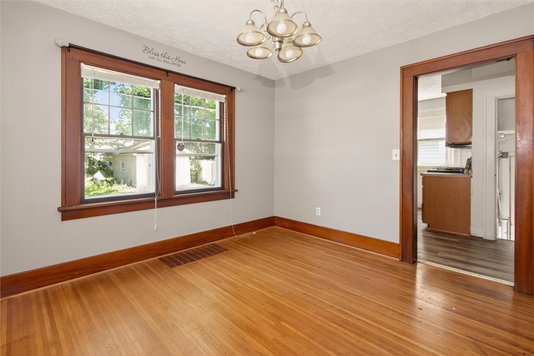 80 Pershing Drive Rochester, NY 14609 - Photo 11 of 37