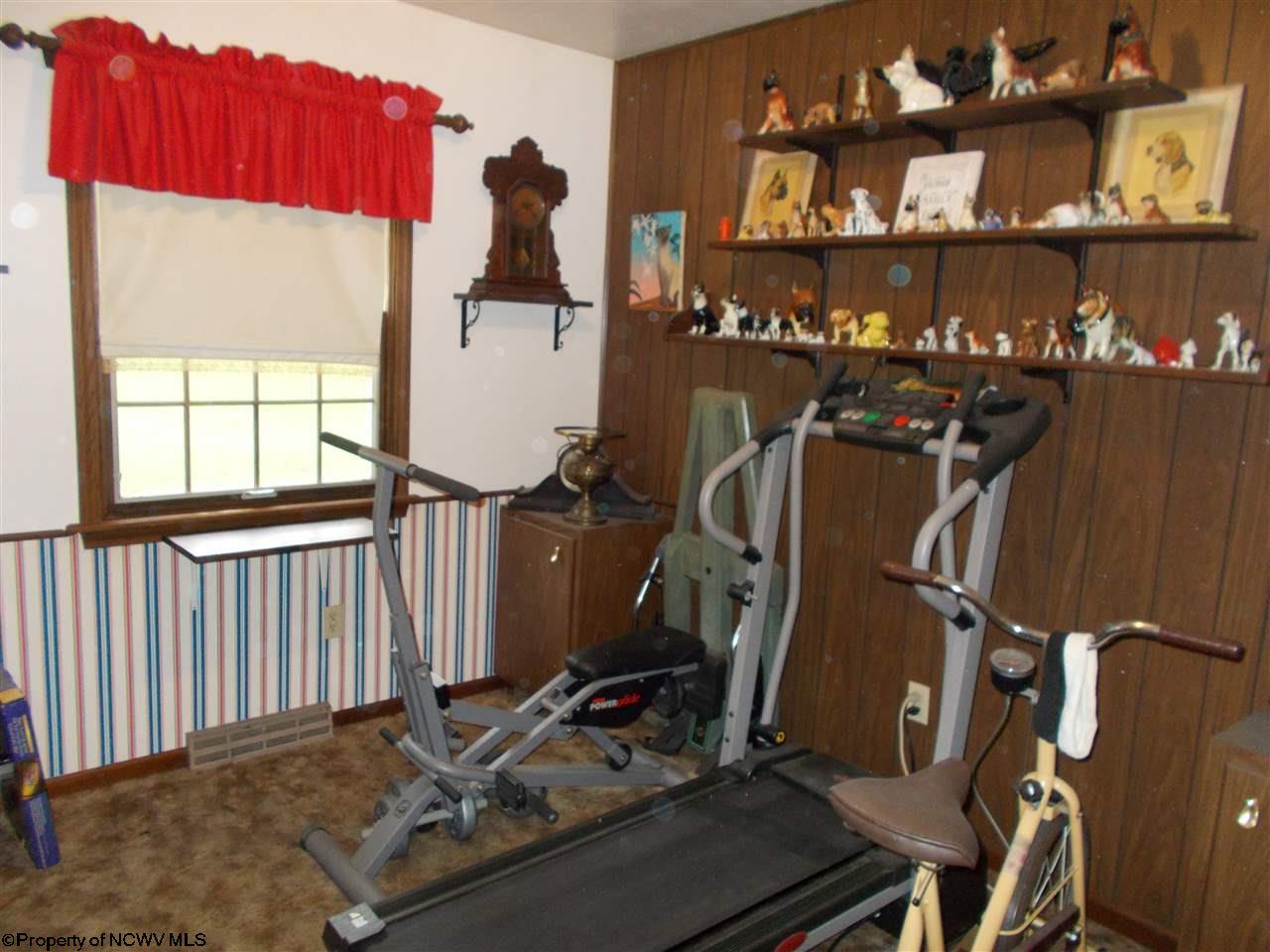 3554 Crossroads Road Fairview, WV 26570 - Photo 11 of 19 Gallery Image 11