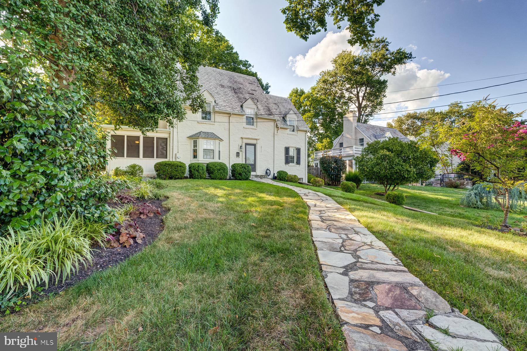 6022 Fort Hunt Road Alexandria, VA 22307 - Photo 3 of 86 Gallery Image 3