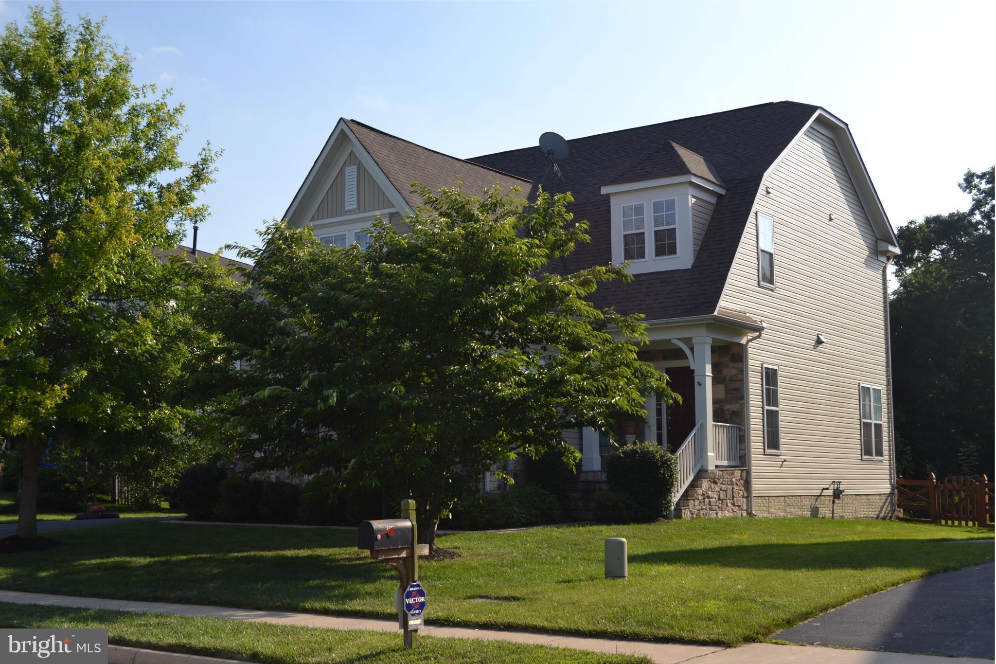9005 Roaring Spring Loop Bristow, VA 20136 - Photo 2 of 22 Exterior (Front)