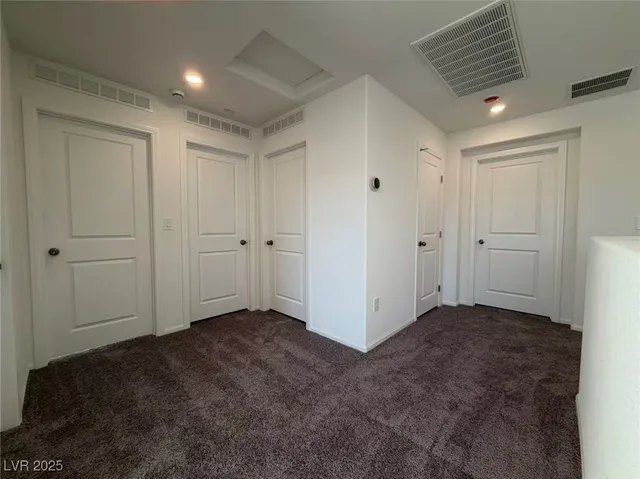 $2,250 | 7462 South Pioneer Way, Las Vegas, NV 89113