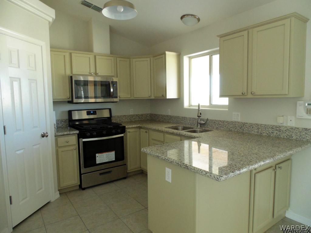 2105 Ridgeview Road Kingman, AZ 86401 - Photo 3 of 24 Gallery Image 3