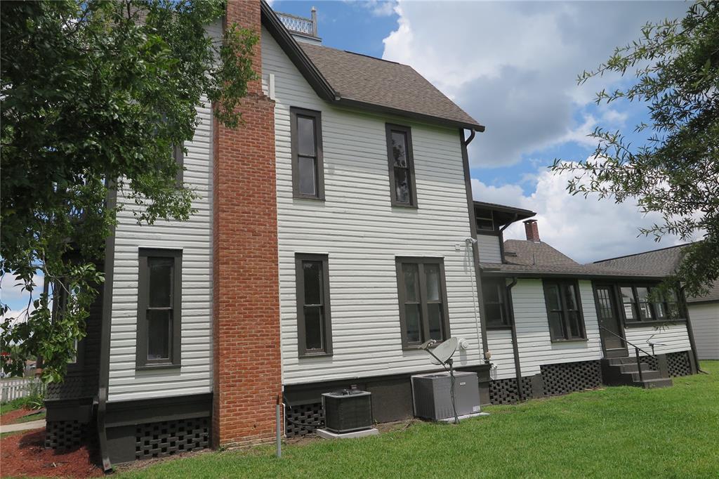 105 Southeast 1st Avenue Lake Butler, FL 32054 - Photo 2 of 69