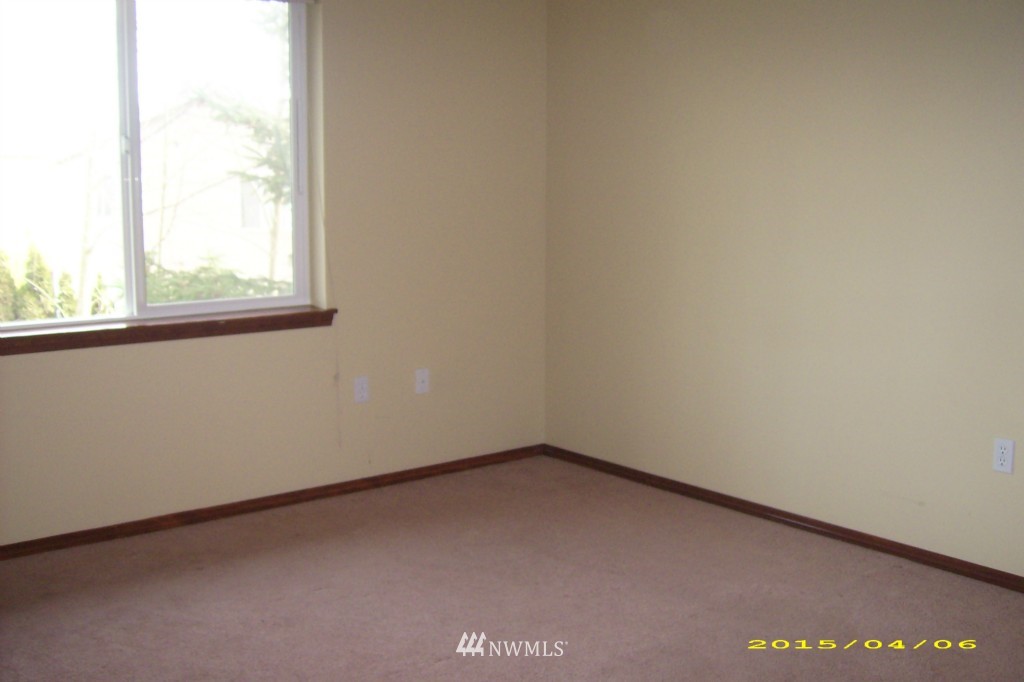 11911 East Gibson Road, Unit B Everett, WA 98204 - Photo 14 of 19 a view of a small space with a window