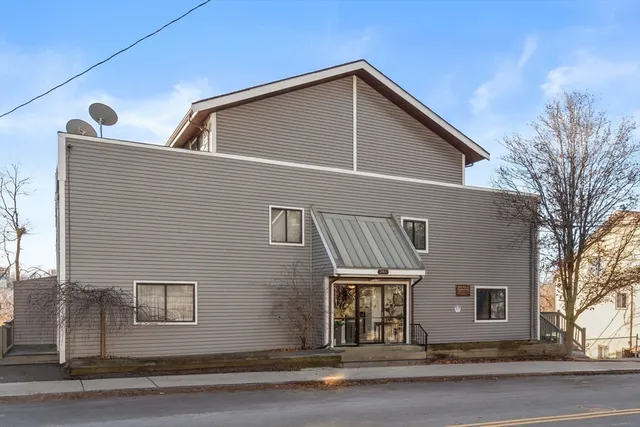 $2,500 | 286 Fenno Street, Unit 4, Revere, MA 02151