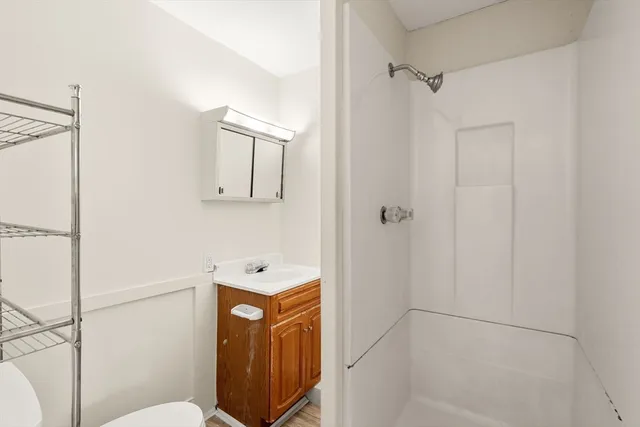 $2,500 | 286 Fenno Street, Unit 4, Revere, MA 02151