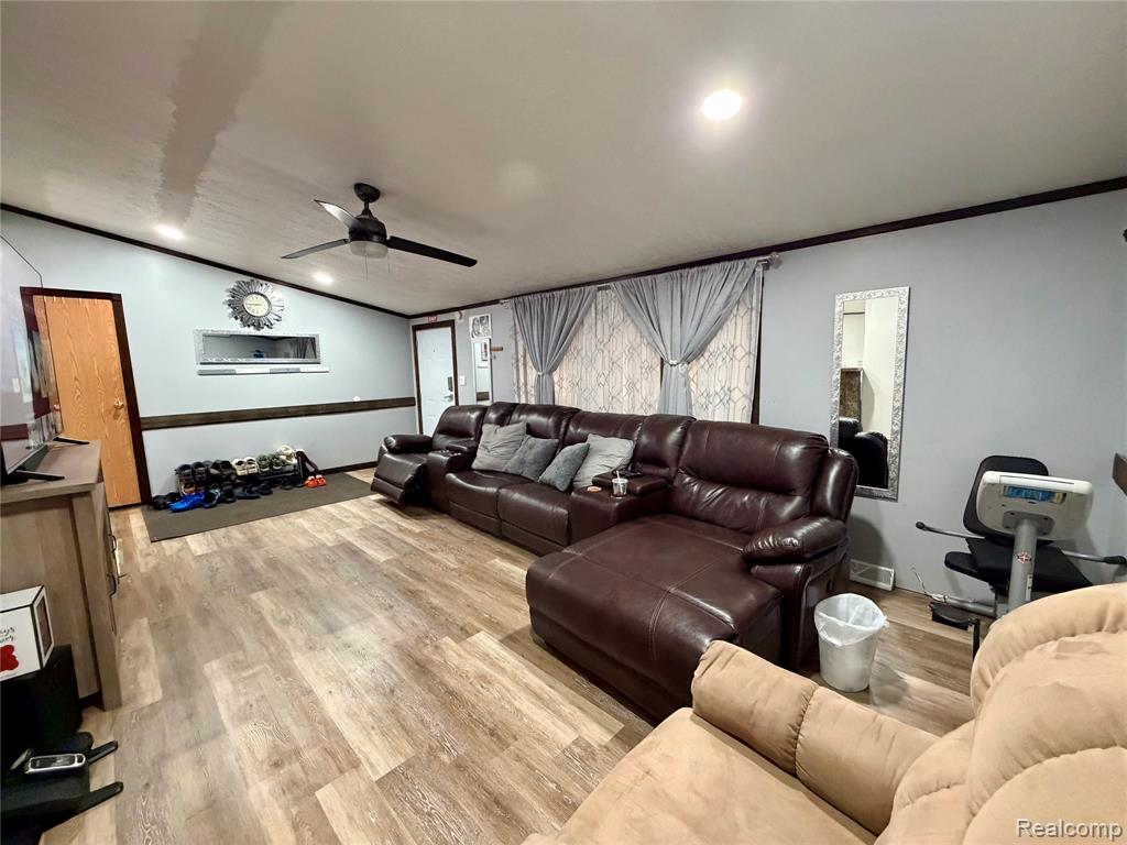 3498 Mackin Road Flint, MI 48504 - Photo 11 of 36 Gallery Image 11