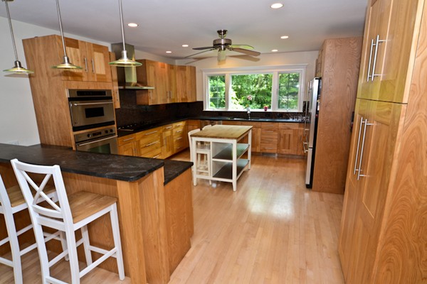 100 Wilson Road Bedford, MA 01730 - Photo 3 of 15 Gallery Image 3