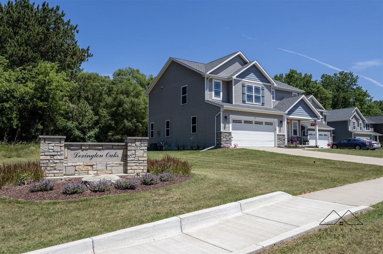 415 Edgewood Pass Fenton, MI 48430 - Photo 31 of 32