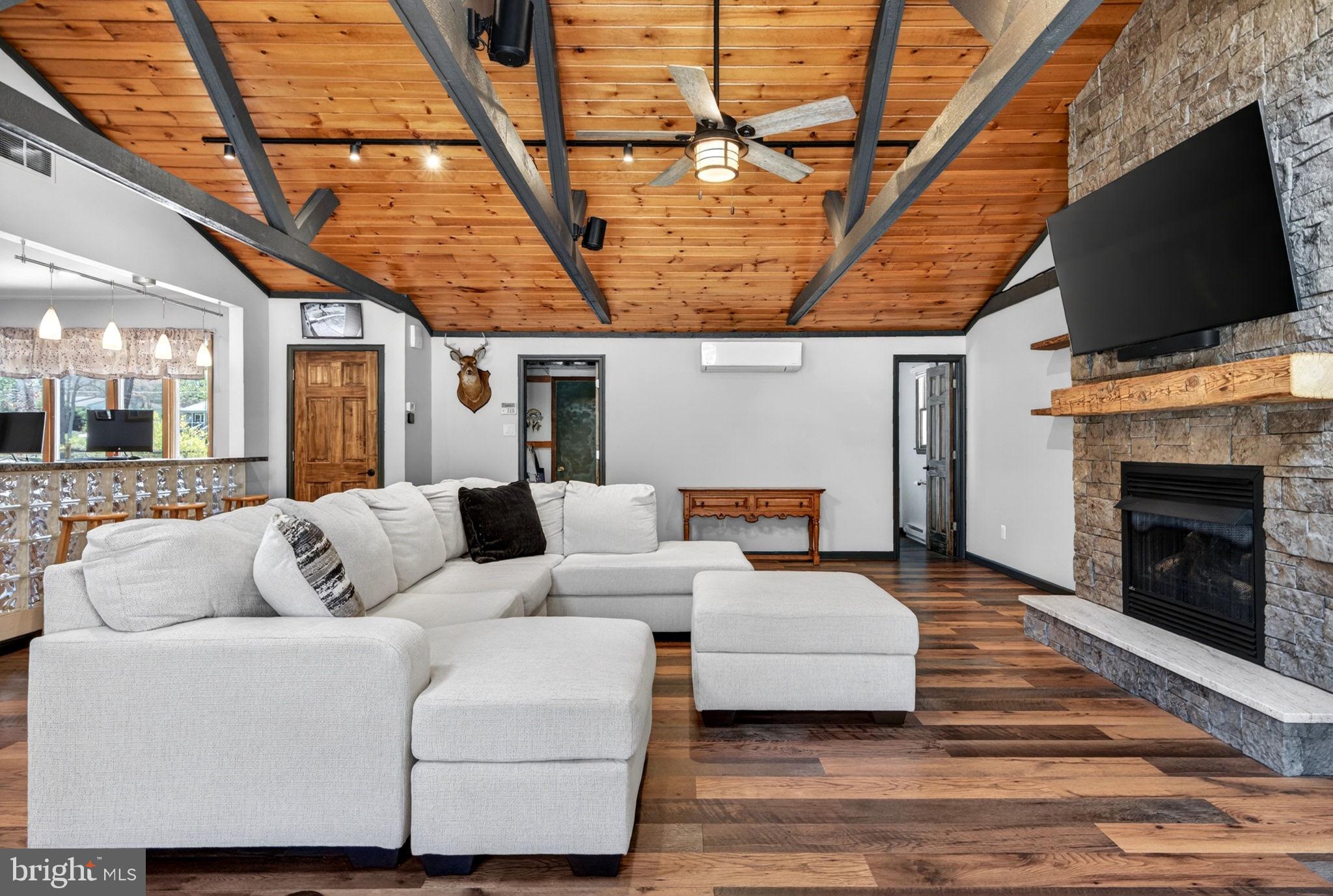 66 Summit Drive Tabernacle, NJ 08088 - Photo 23 of 62 Family Room