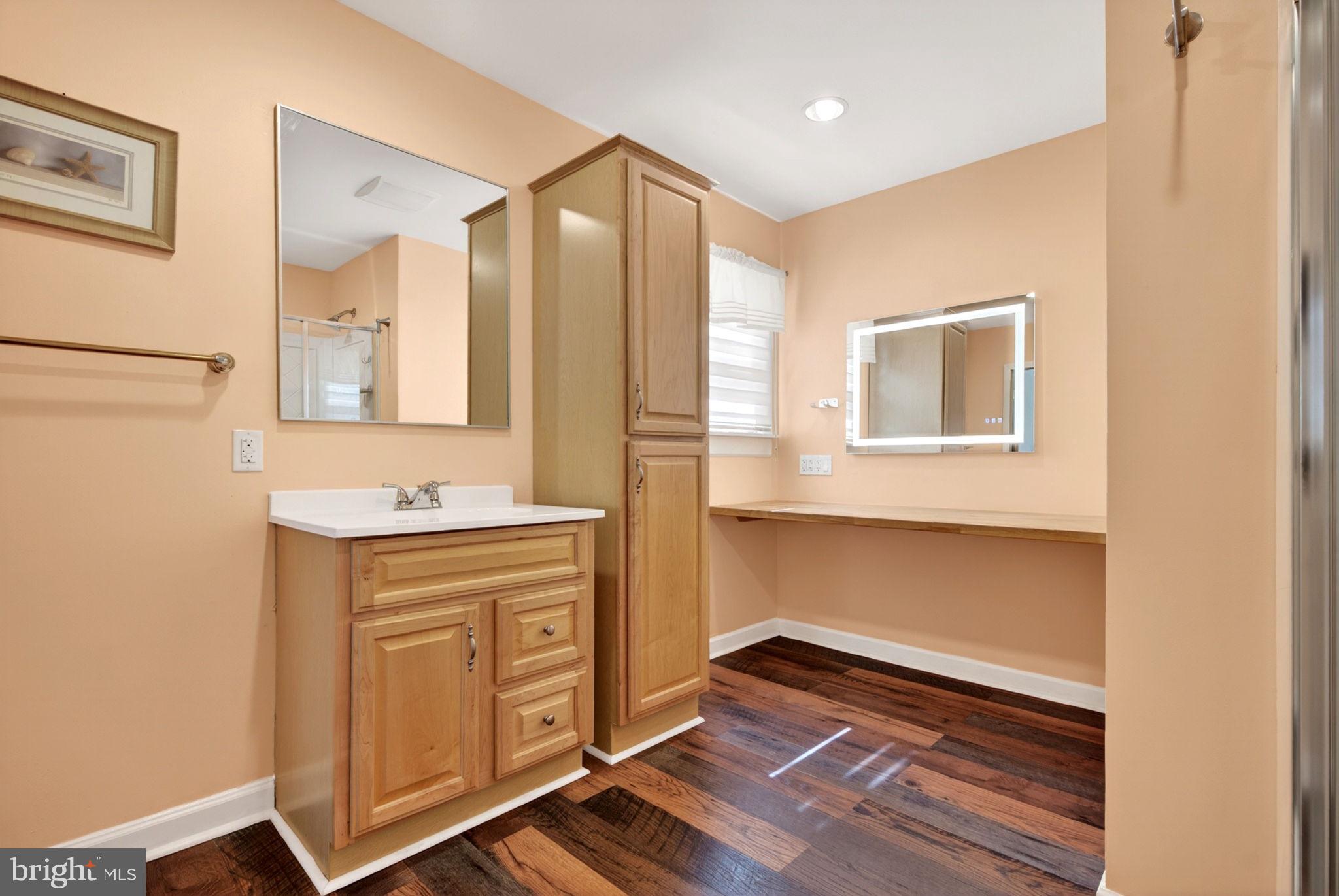 66 Summit Drive Tabernacle, NJ 08088 - Photo 29 of 62 Primary Bedroom Bath