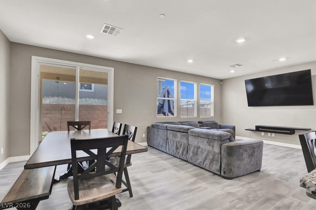 2823 Turnstone Ridge Street Henderson, NV 89044 - Photo 13 of 37 Dining Area