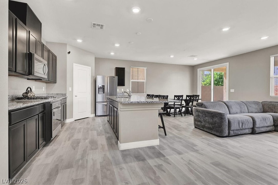 2823 Turnstone Ridge Street Henderson, NV 89044 - Photo 7 of 37 Kitchen