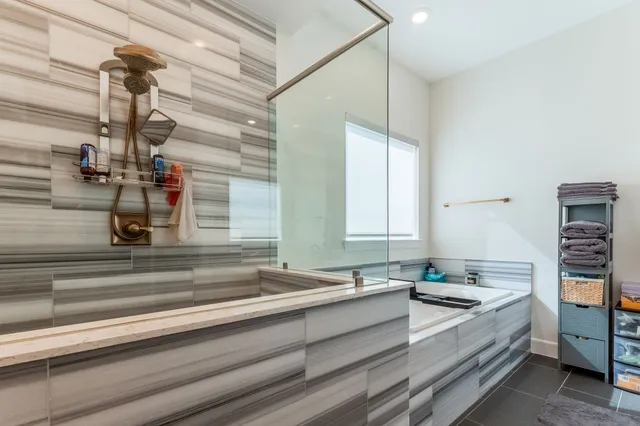 $1,345,000 | 2124 Banks Street, Houston, TX 77098