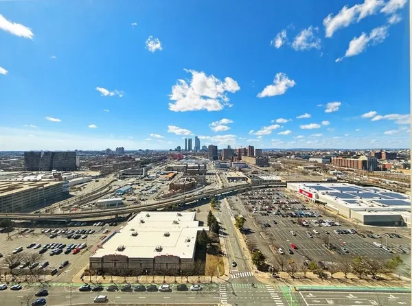 $1,395,000 | 75 Park Lane South, Unit 2107, Jersey City, NJ 07310