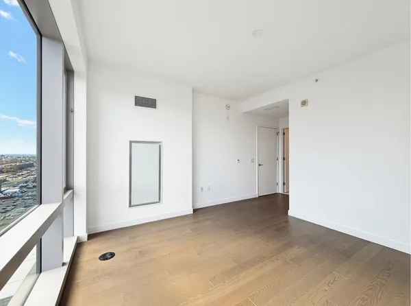 $1,395,000 | 75 Park Lane South, Unit 2107, Jersey City, NJ 07310