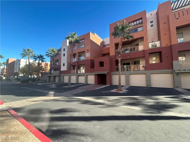 $1,750 | 67 East Agate Avenue, Unit 203, Las Vegas, NV 89123