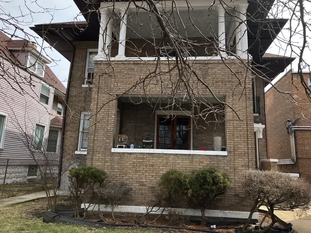 $360,000 | 133 South Waller Avenue, Chicago, IL 60644