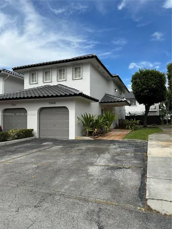 $2,550 | 7549 Northwest 175th Street, Unit 7549, Hialeah, FL 33015