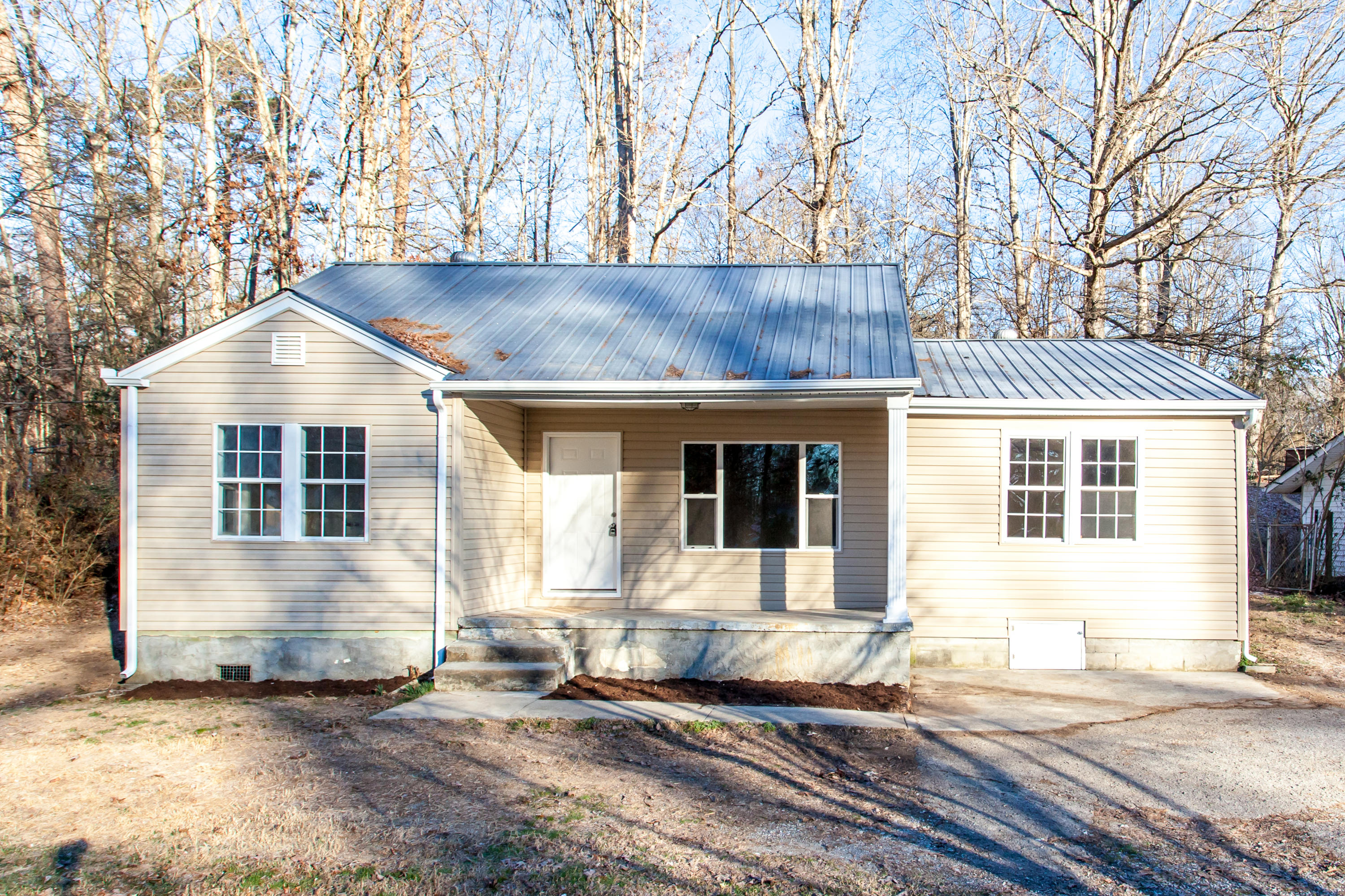 1044 Foust Carney Road Powell, TN 37849 - Photo 3 of 34 Foust carrny 004