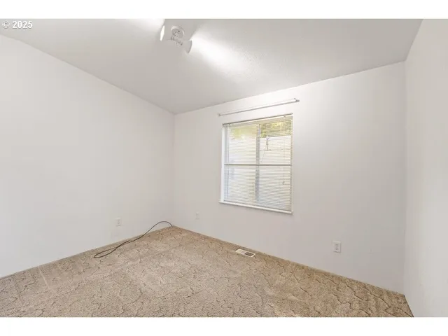 $115,000 | 3700 Bellinger Lane, Medford, OR 97501