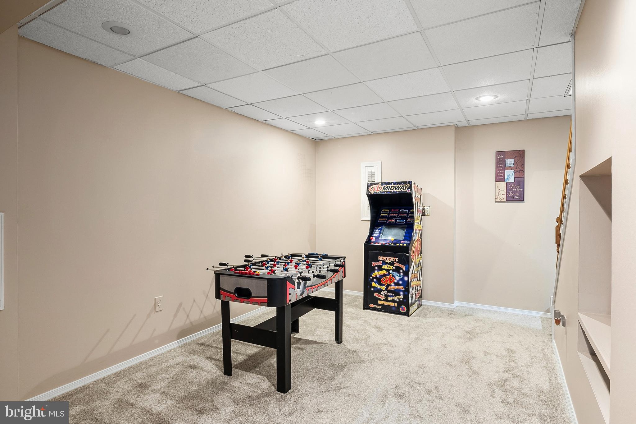 9201 Gardenia Road Nottingham, MD 21236 - Photo 35 of 54 Games Room